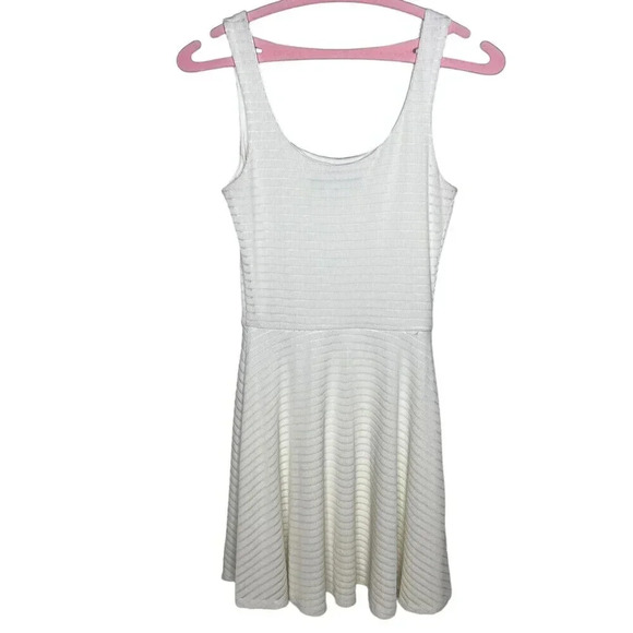 Necessary Objects White Textured Mini Dress Sz. M - Picture 1 of 10